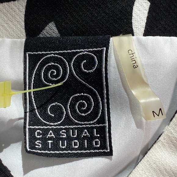 📌Casual Studio  Black and White Cotton Blazer - Jacket with Floral Print - Picture 14 of 16